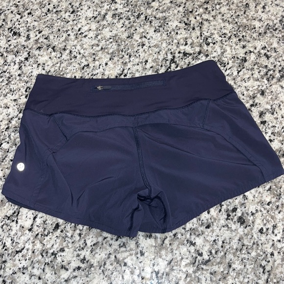 Lululemon Navy Blue Shorts Size 4 LIKE NEW - Picture 1 of 6